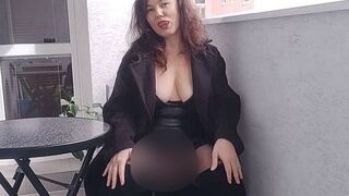 Vio1 zeigt ihr Date Outfit