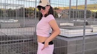 Sandy4Love zeigt sich im sportlichen Outfit