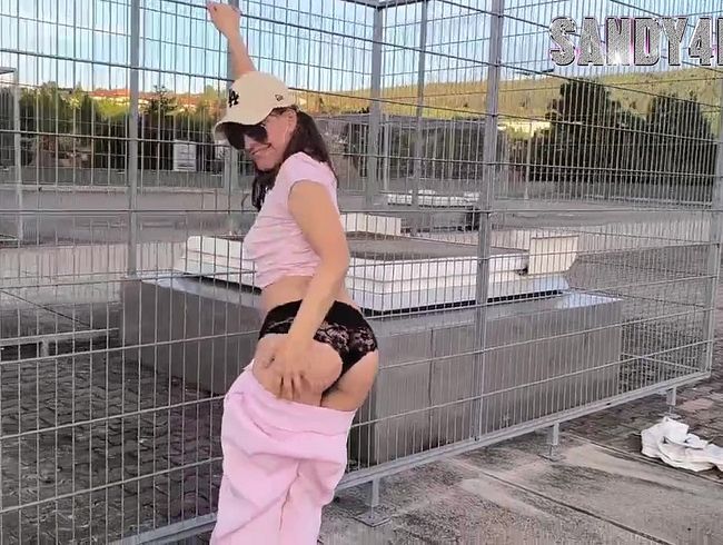 Sandy4Love zeigt sich im sportlichen Outfit