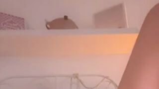 Teil 2 - Unglaublich und komplett durchnasst! Elin98 zeigt alles