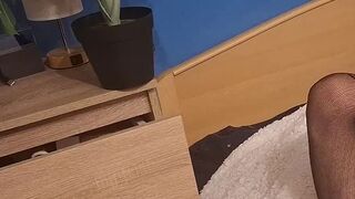 Sandy Summer - Schneller Orgasmus bei meiner Selbstbefriedigung mit Vibrator und Klit-Zitrone