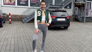 FSK 21+ Fisting-Weltpremiere - Jenny Stella wird zum allerersten Mal von einem Mann gefistet und komplett zerstört