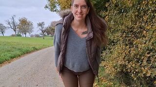 Sofia Bloom - Das erste Mal Natursekt im Freien