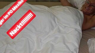 Studentin Aneta: Finger im Po, Mexiko… Na, Ohrwurm im Kopf??? Splitter nackt in deinem Bett!!!!