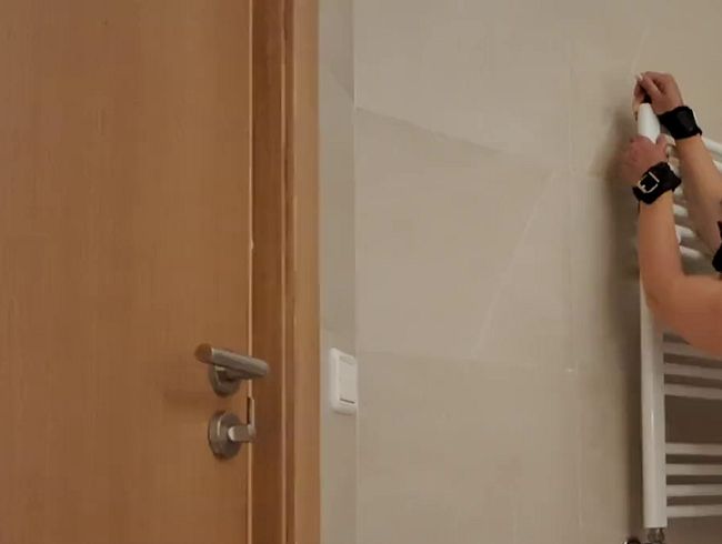 Jenny-336: An die Heizung gefesselt und in der Dusche durchgenommen