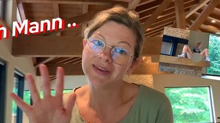 Hot_Angel ist allein auf der Baustelle