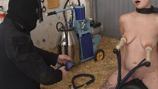 Cowgirl Ritt auf der Fickmaschine [Amateur Garage]