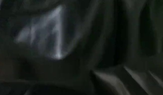 Vivian Mae lässt sich vom Sklaven die Stiefel lecken