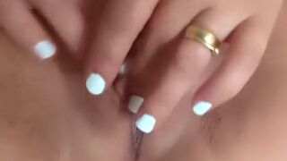 Erotische Fingerspiele mit Apfelsaftx3
