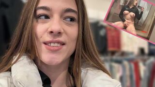 Luna_Lynn besorgt es sich in der Umkleide Kabine