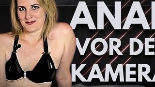 NoraNoxx verwöhnt sich zum 1. Mal vor laufender Kamera den Arsch