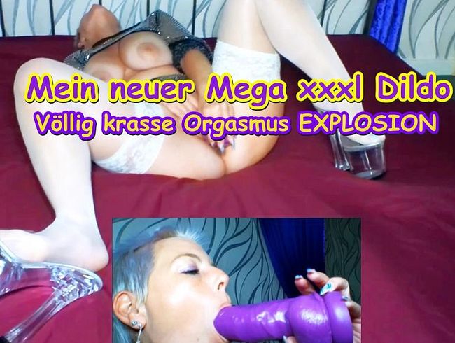 MelissaDeluxe besorgt es sich geil mit ihrem neuen XL Dildo! Er ist wirklich groß