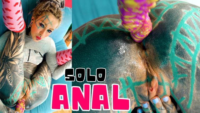 Anuskatzz: skinny Tattoo girl plays with her ANAL hole - Masturbation