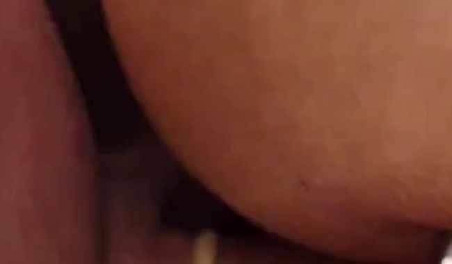 Kernoel-Fut steht auf wilden Sex im Video