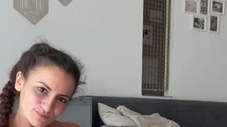 Sue_Nova: ,,Zusammen stark , zusammen pissen“ - PVC Kleidung getränkt !