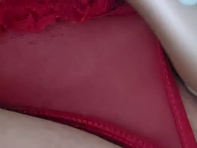 TiitiiRella: Komm und hör mir zu wie ich für dich komme und stöhne