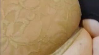 Gingerred: Pussy rasieren und geil wixxen