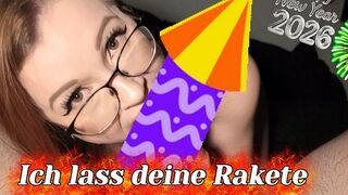 TinyEmily will dein Sperma genießen beim Blowjob