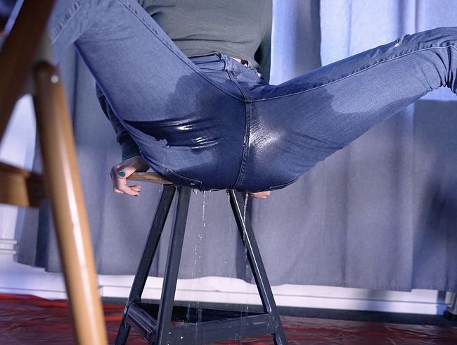 freakart @ Silvester wurde meine Jeans immer wieder vollgerotzt