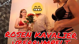 TinyEmily beim tabulosen AO Dreierfick