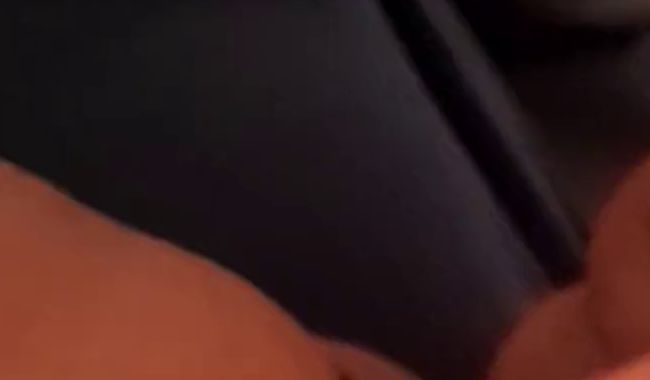 NicoleUnartig will, dass du ihre nasse Muschi leckst