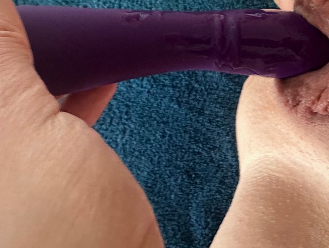 Mia_Cole_only macht es sich mit Toys selbst