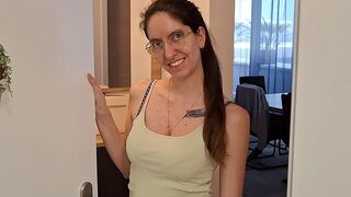 Sofia-Bloom bumst mit ihrem Stiefbruder