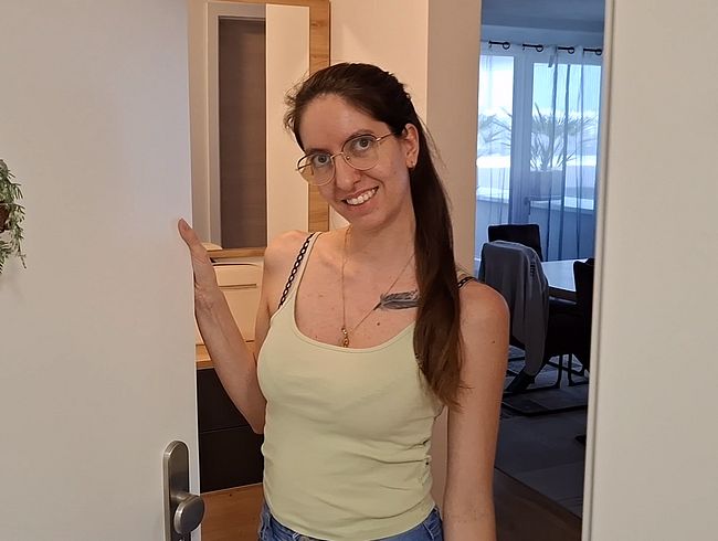 Sofia-Bloom bumst mit ihrem Stiefbruder