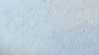 jennasxy19 wird auch beim Umzug extrem geil