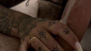 Inkedgirl99 will Sperma im Mund spüren