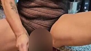 Lyra69 hat eine Creampie Fotze