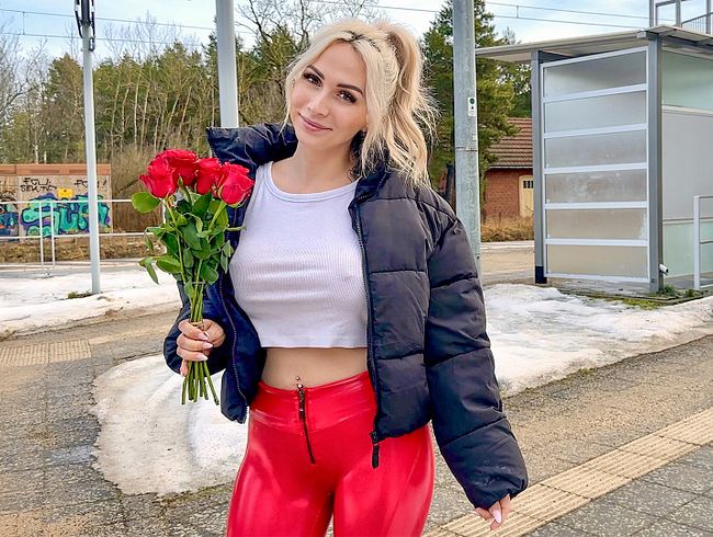 Valentinstag richtig pervers! LisaSophie braucht keine Romantik