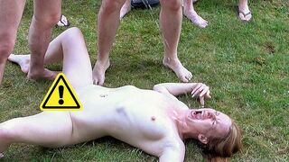 Fun Fuck Paar beim heftigen Outdoor Creampie Gangbang