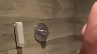 SweetTammi85 muss nach der Sauna duschen