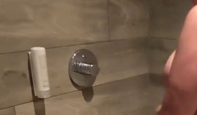 SweetTammi85 muss nach der Sauna duschen