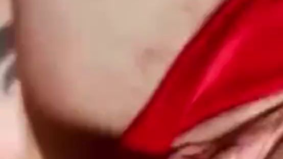 SarahBlond20: XXL Schwanz bumst mich in roten Dessous bis ich schreie