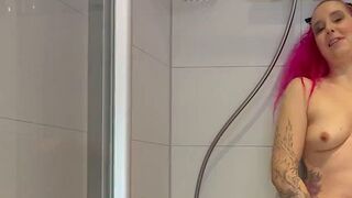 Das erste Piss Video ist besonders (Blush_Babe)