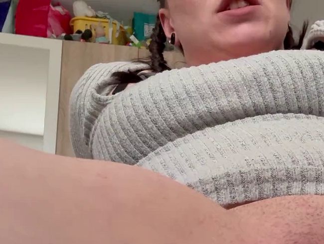 Jibysusu bumst sich hart mit dem Toy