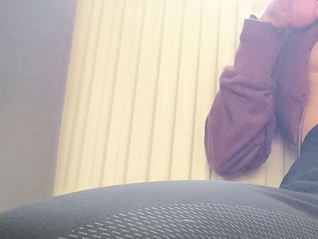 Reiterin69 zeigt ihre dicken Nippel