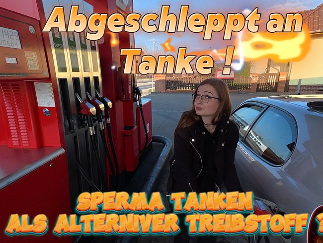 Geiler Luder lässt sich an der Theke abschleppen (TinyEmily)