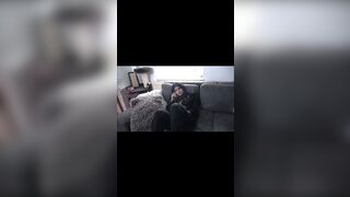 Chaya-Mila fickt sich selbst! Niemand da, der mich bumsen will