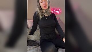 HotFeli_ macht ein Rollenspiel mit ihrer Sissy Hure