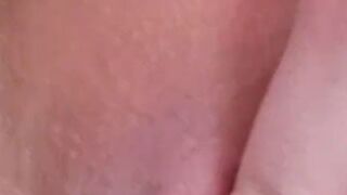 Sasha1993 fickt sich einfach selbst zum Feierabend
