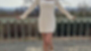 Sofie Hot zeigt sich nackig