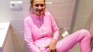 Letty_Bixx verführt den notgeilen Stiefsohn