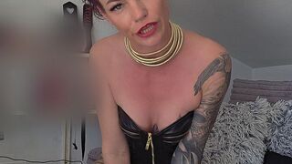 Sydney_Schmid lässt den Loser sein Sperma fressen