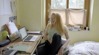 Masturbieren statt Hausaufgaben machen @ Gingercat-Phine