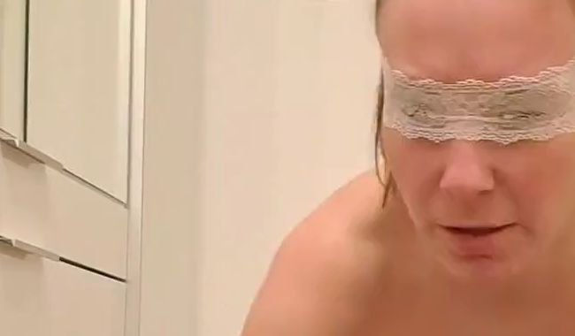 Sklavin_Tanja quält ihren Sklaven