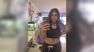 badbitch_vani hat eine sexy Nachricht für dich