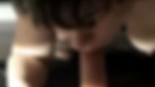 Sweet_Little_Slut zeigt ihre Abend Routine